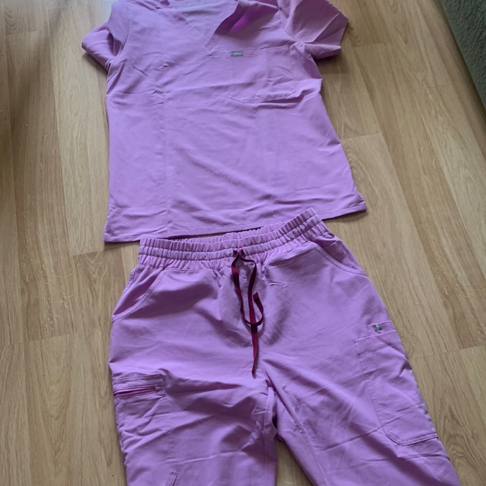 Figs Scrubs. Dusk Color